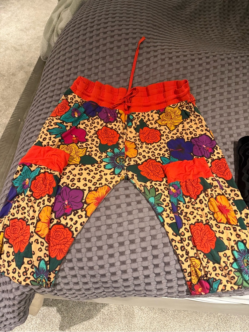 Bomb party loungewear jewel candy "Rio heat" cheetah joggers size 2X